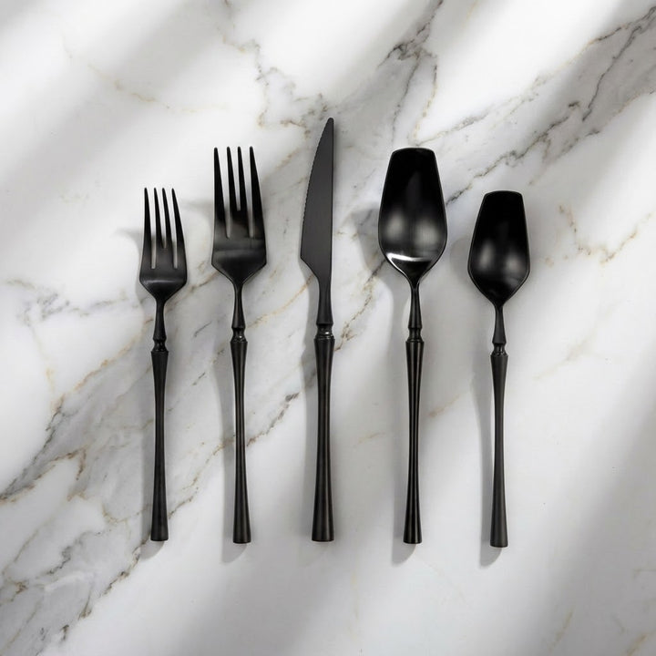 Valeria Flatware