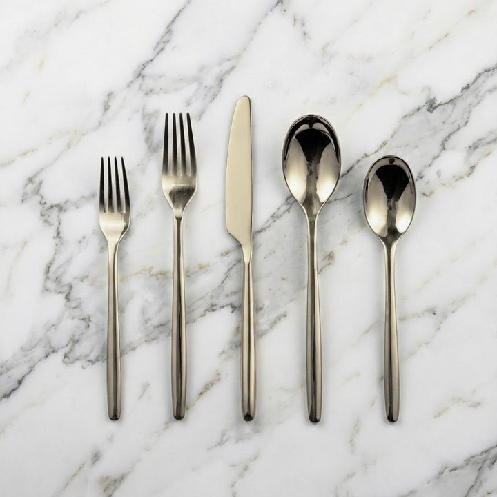 Avera Flatware Mirror Finish